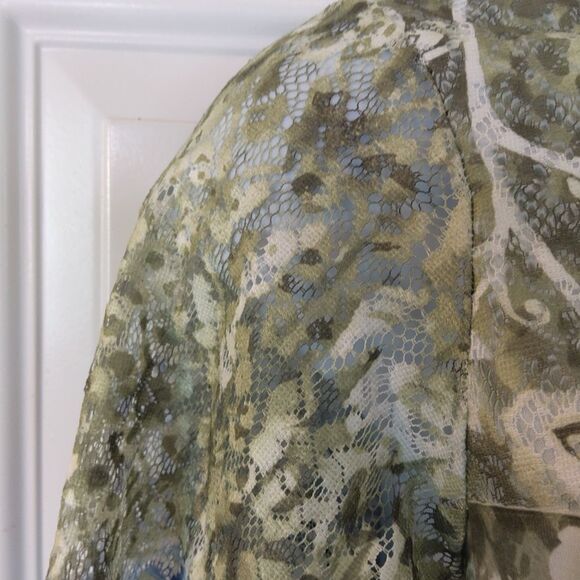 Alfred Dunner printed 3/4 lace sleeve studded blouse - Picture 9 of 14